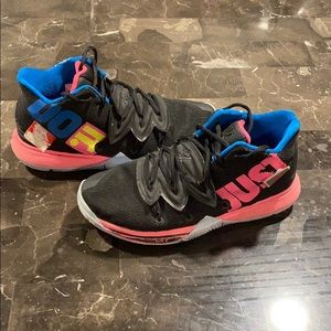 Boys Nike Kyrie